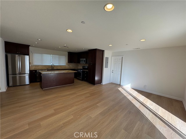 Detail Gallery Image 6 of 22 For 1336 Calle Tulipan, Thousand Oaks,  CA 91360 - 4 Beds | 2 Baths