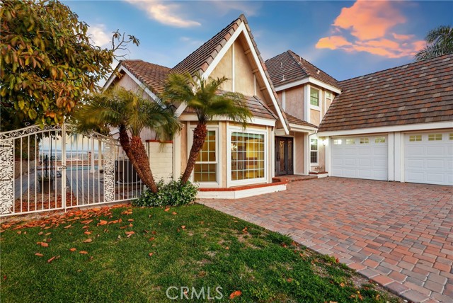 Detail Gallery Image 2 of 75 For 3808 E Summitridge Ln, Orange,  CA 92867 - 4 Beds | 3 Baths