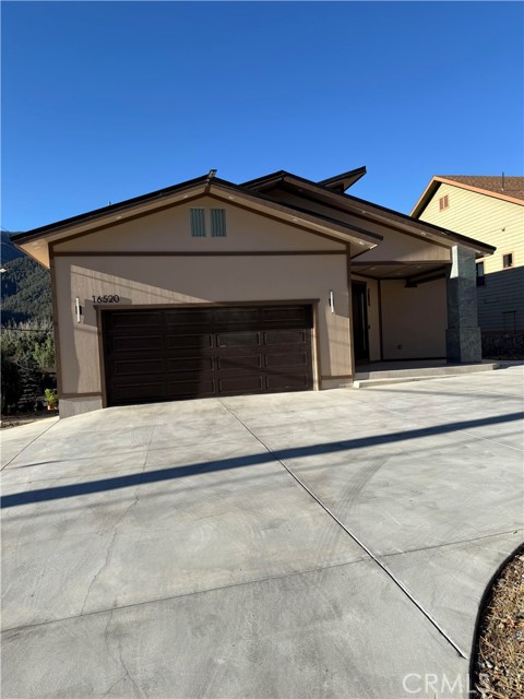 16520 Huron Drive, Pine Mountain Club CA: https://media.crmls.org/medias/7047e56f-a736-4c0d-b53d-08fd6a74d209.jpg