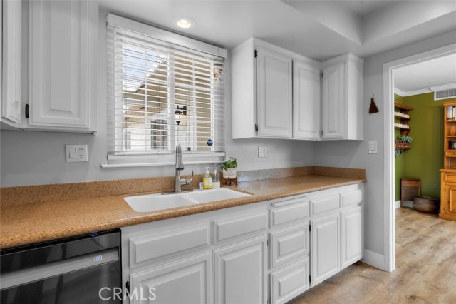 912 Millmark Grove Street, San Pedro CA: https://media.crmls.org/medias/70486329-76b6-4c18-bc3d-a0f2f472a0fe.jpg