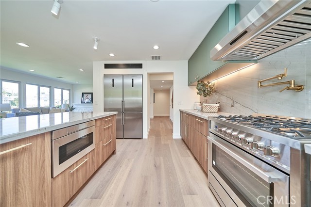 Detail Gallery Image 14 of 74 For 9604 Swinton, North Hills,  CA 91343 - 4 Beds | 3 Baths