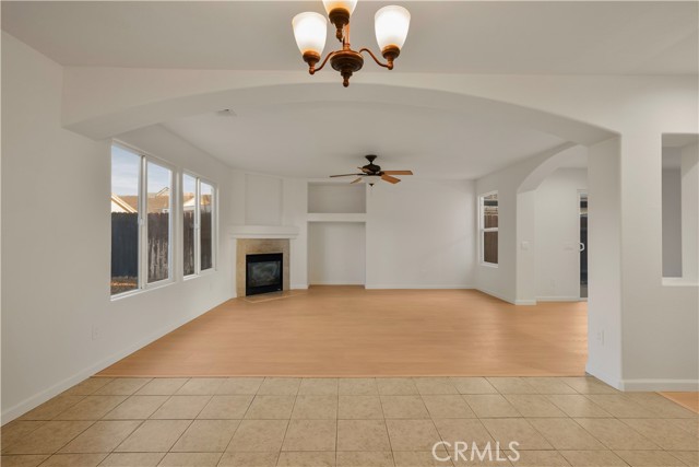 Detail Gallery Image 7 of 35 For 2342 N Juleston Dr, Santa Maria,  CA 93458 - 7 Beds | 3 Baths