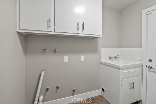 Detail Gallery Image 19 of 40 For 340 E Riverdale, Orange,  CA 92865 - 5 Beds | 3 Baths