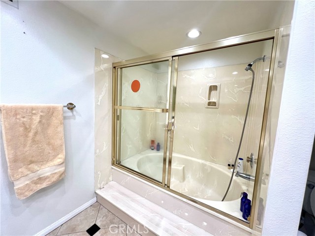 27353 Sahara Place, Laguna Niguel CA: https://media.crmls.org/medias/704b93ce-9a01-4ee1-a548-8f0f92b225e6.jpg