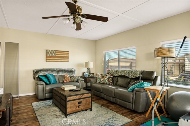 12680 4th St, SPC #29, Yucaipa CA: https://media.crmls.org/medias/704d3770-28a6-44ec-93ac-9d912c4992ad.jpg