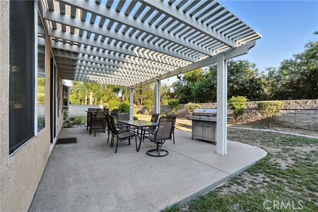 15019 Avenida Compadres, Chino Hills CA: https://media.crmls.org/medias/704d4002-6e3e-4df7-8d77-f34ec6e77854.jpg