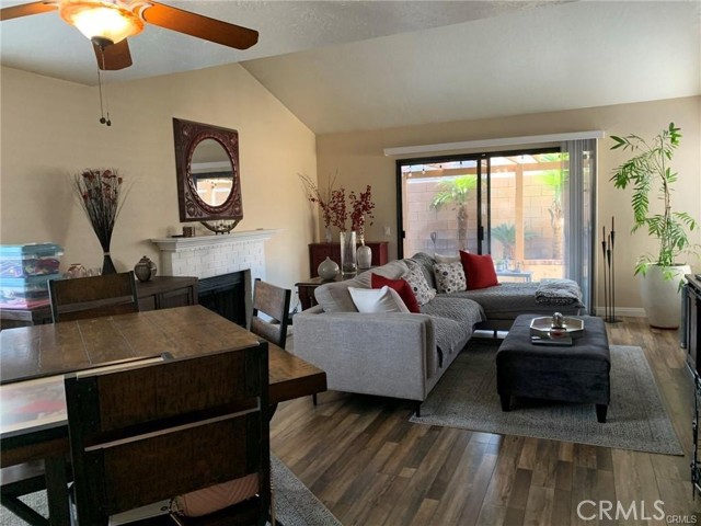 Detail Gallery Image 3 of 8 For 8402 Cedarwood, Rancho Cucamonga,  CA 91730 - 2 Beds | 2 Baths