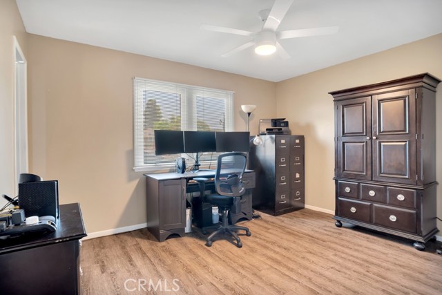 Detail Gallery Image 16 of 26 For 13678 Marchant Ave, Sylmar,  CA 91342 - 3 Beds | 2 Baths
