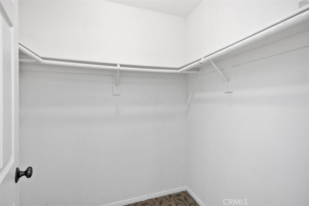 https://media.crmls.org/medias/704d964b-1aab-4a6d-9ad7-52a795e4ce0f.jpg?preset=X-Large