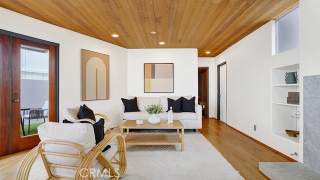 741 Marlin, Laguna Beach CA: https://media.crmls.org/medias/704da8f2-a893-4ad4-adcb-9b8e0677380f.jpg