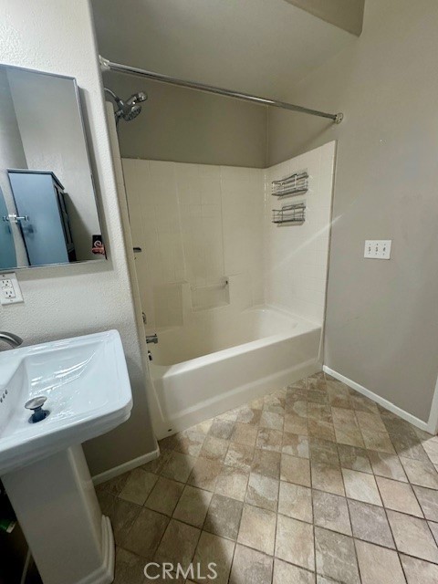 26514 Arboretum Way, Murrieta CA: https://media.crmls.org/medias/704dffaf-35a3-4bcf-af89-d88656890927.jpg