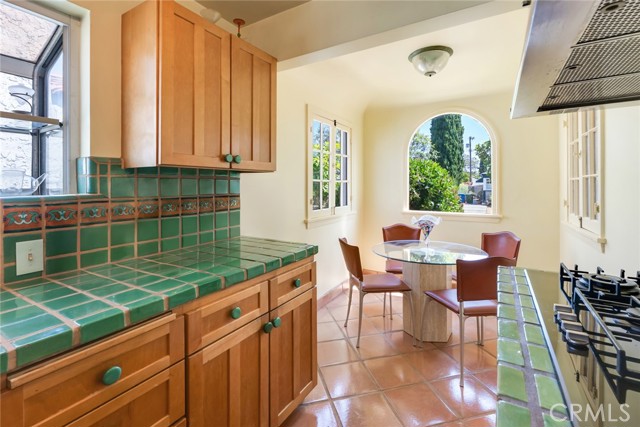 9107 Olin Street, Los Angeles CA: https://media.crmls.org/medias/704e7b57-c4b3-4af3-bf7c-ba81fbec755f.jpg