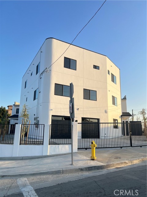 Detail Gallery Image 4 of 11 For 4268 Capistrano Way, East Los Angeles,  CA 90063 - – Beds | – Baths