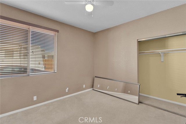 21350 Ramona Avenue, Apple Valley CA: https://media.crmls.org/medias/704f6430-5548-4a33-89e1-eeebb49638ee.jpg