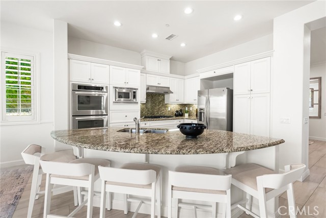 3913 Congressional Court, Yorba Linda CA: https://media.crmls.org/medias/704f6b38-0d8e-4317-8e3a-a428c56ab47b.jpg