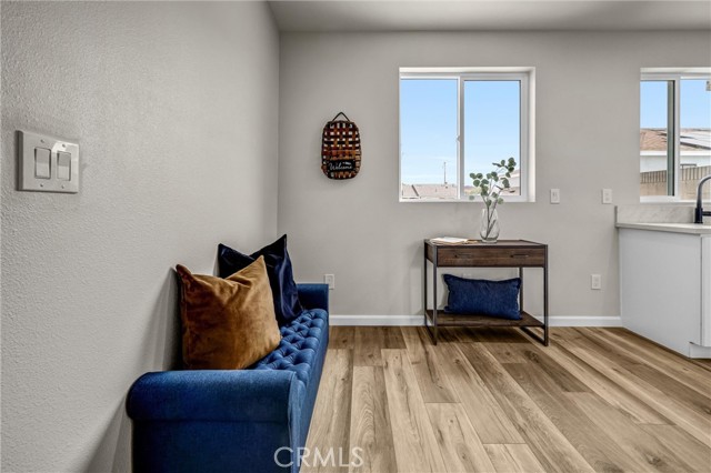 Image 32 of 39 For 14431 Harvest Ave