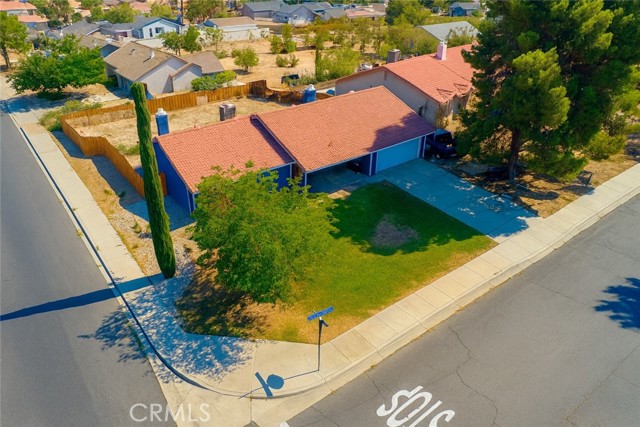 14112 Pacoima Court, Victorville CA: https://media.crmls.org/medias/705043d0-1676-4fdd-ae02-49d079c16567.jpg