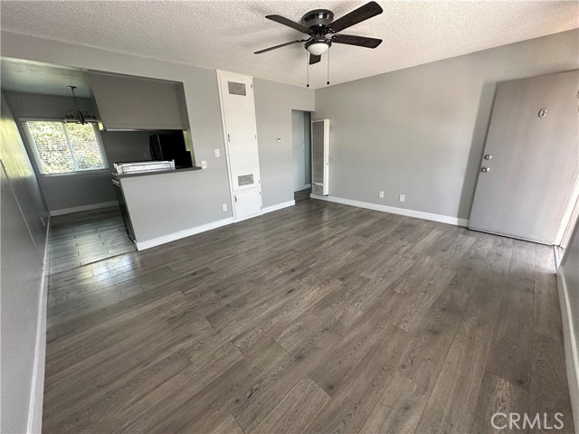 8150 Gardendale Street, Paramount CA: https://media.crmls.org/medias/70507392-049f-497c-8e6d-3e56fb62a9c5.jpg