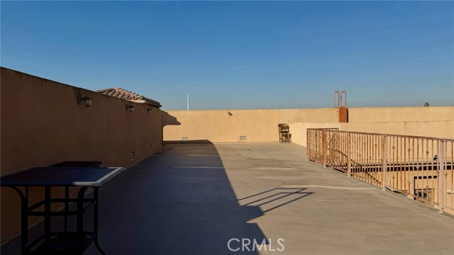 Detail Gallery Image 16 of 17 For 1515 Grismer Ave #302,  Burbank,  CA 91504 - 2 Beds | 2 Baths