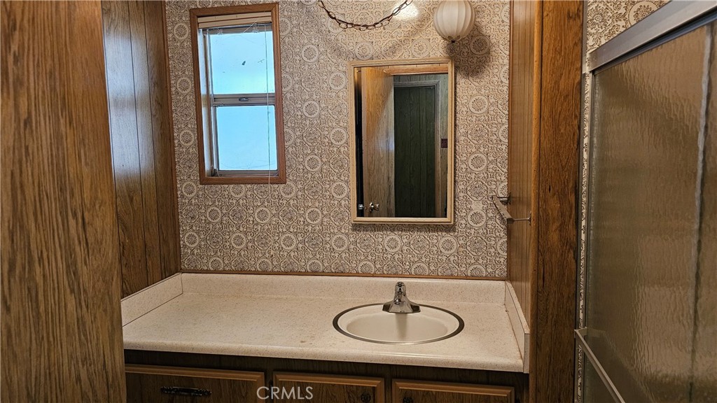 https://media.crmls.org/medias/70532db9-7682-4732-93b5-6d3c9d52cf68.jpg?preset=X-Large