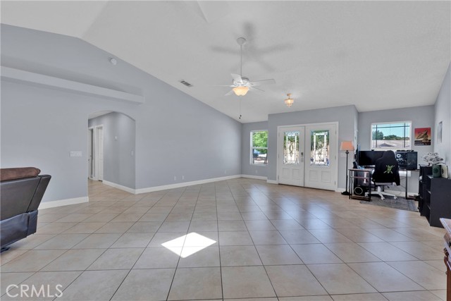 14665 Echo Lane, Helendale CA: https://media.crmls.org/medias/7054248d-9cc0-4633-8478-6b52f48fbd92.jpg