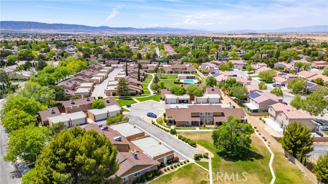 44150 30th W Street, Lancaster CA: https://media.crmls.org/medias/70550e29-991b-49cc-bfe1-608ac252628d.jpg