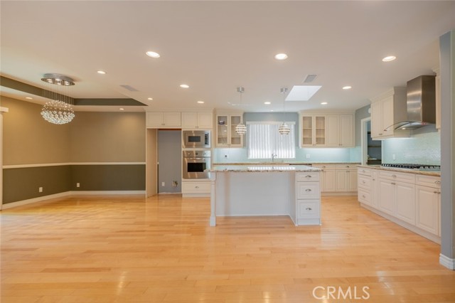9530 Wheatland Avenue, Shadow Hills CA: https://media.crmls.org/medias/70552fe4-f1e4-41cf-8e7d-a40d9ae9dab5.jpg