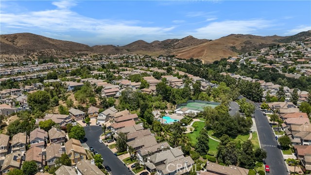 2517 Renata Court, Thousand Oaks CA: https://media.crmls.org/medias/7055bf7c-7e37-4826-b3db-409047846f3e.jpg