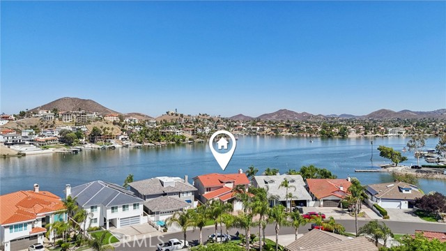 29368 Big Range Road, Canyon Lake CA: https://media.crmls.org/medias/70566f27-8ffe-4354-9838-083cd2174339.jpg