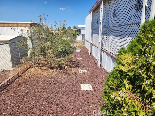 Detail Gallery Image 12 of 19 For 11414 Serra Rd #73,  Apple Valley,  CA 92308 - 2 Beds | 2 Baths