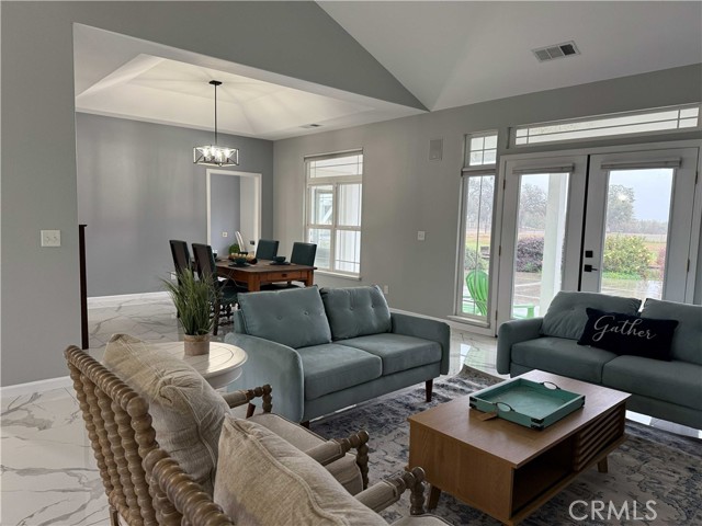 24115 Black Bart Court, Corning CA: https://media.crmls.org/medias/705744d0-c4e7-48be-b189-e2f408c5ea02.jpg