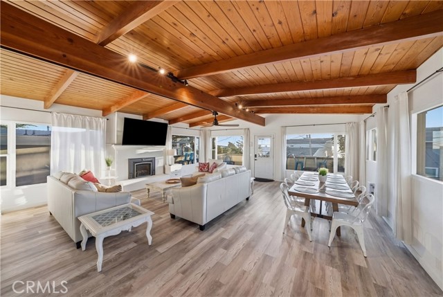 Detail Gallery Image 8 of 55 For 2873 & 2871 Studio Dr, Cayucos,  CA 93430 - 6 Beds | 3 Baths