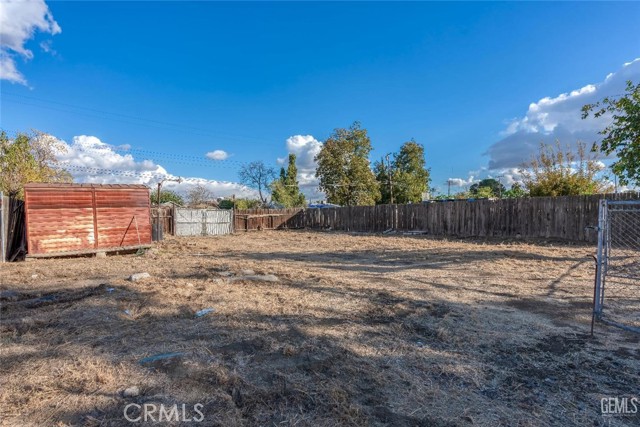 Detail Gallery Image 36 of 36 For 301 Ohio Dr, Bakersfield,  CA 93307 - 3 Beds | 1 Baths