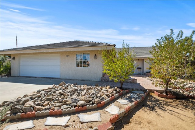 Detail Gallery Image 1 of 63 For 8582 Frontera Ave, Yucca Valley,  CA 92284 - 4 Beds | 2 Baths