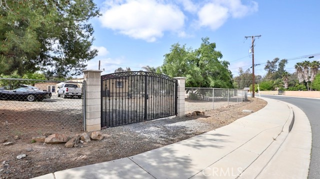 Detail Gallery Image 10 of 34 For 29120 Melby Dr, Lake Elsinore,  CA 92532 - 3 Beds | 2 Baths