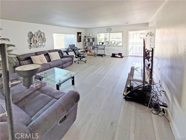 Detail Gallery Image 14 of 23 For 13831 Manor Dr, Westminster,  CA 92683 - – Beds | – Baths