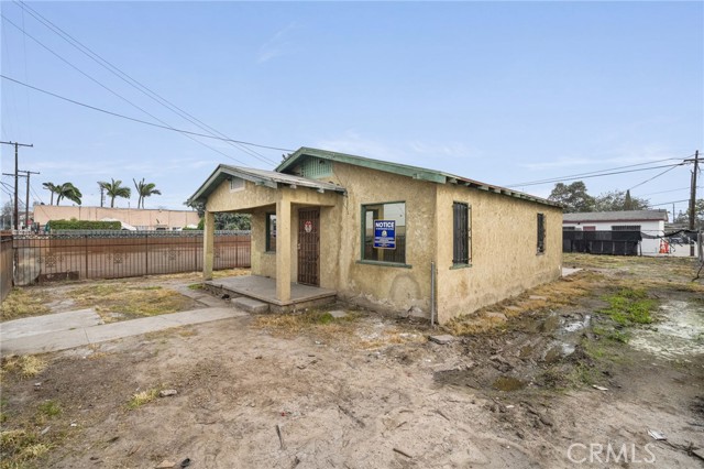 Detail Gallery Image 17 of 18 For 1822 W 4th, Santa Ana,  CA 92703 - 3 Beds | 1 Baths