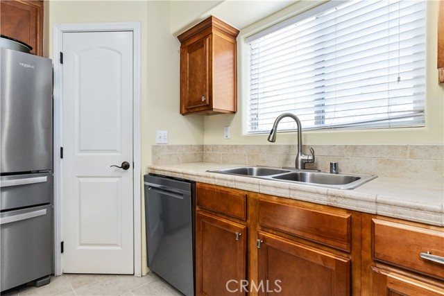Image 19 of 71 For 2245 Holly Drive