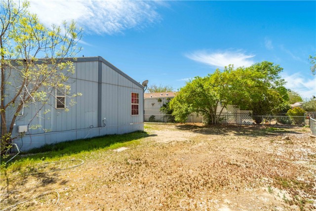 Detail Gallery Image 13 of 17 For 45800 Challenger Way #30,  Lancaster,  CA 93535 - 3 Beds | 2 Baths