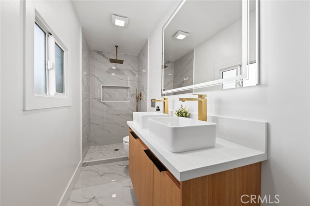 4193 Datcho Drive, San Diego CA: https://media.crmls.org/medias/705ee3b1-2125-4f31-b769-a8440f0219b7.jpg