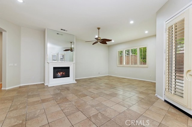 Detail Gallery Image 9 of 46 For 1592 Castle Pines Ln, Beaumont,  CA 92223 - 2 Beds | 2/1 Baths
