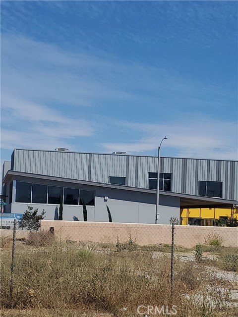 MLS# DW23152042