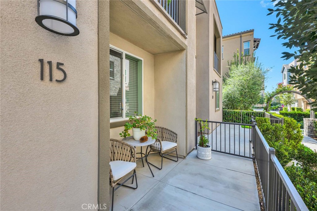 705f2d33 De74 4832 A04a 1aba14cb9c79