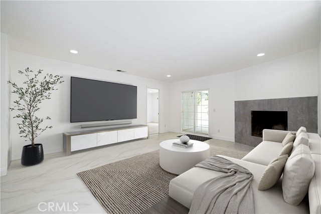 22822 Via Octavo, Mission Viejo CA: https://media.crmls.org/medias/705f432a-f516-42b4-b3f6-92c7741a17c3.jpg