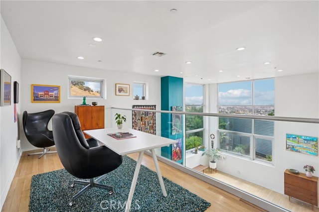 3640 Roseview Avenue, Los Angeles CA: https://media.crmls.org/medias/70604743-d6d8-4168-8d19-cae6ac1b7c36.jpg