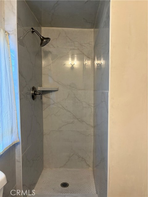 2005 Redding, Rosemead CA: https://media.crmls.org/medias/7060854e-df0f-4a95-8308-b4e5be8b92f6.jpg