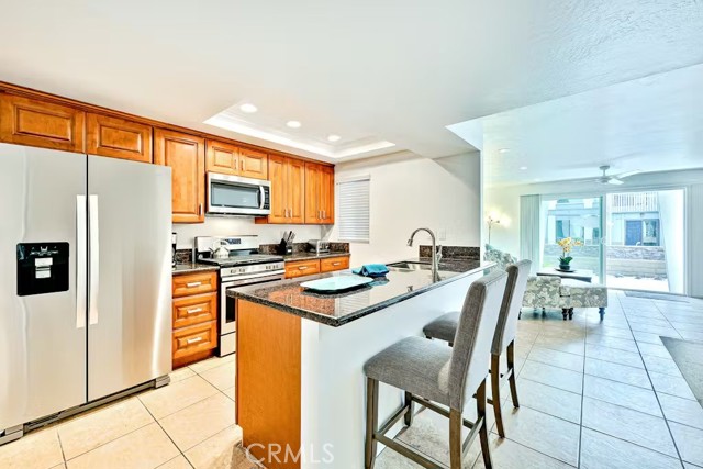 Detail Gallery Image 7 of 17 For 125 46th St a,  Newport Beach,  CA 92663 - 3 Beds | 2 Baths