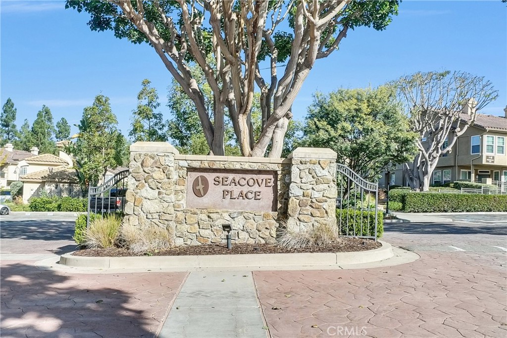 MLS #OC25254293 image #50