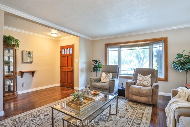 Detail Gallery Image 6 of 43 For 1102 E Renwick, Glendora,  CA 91740 - 3 Beds | 2 Baths