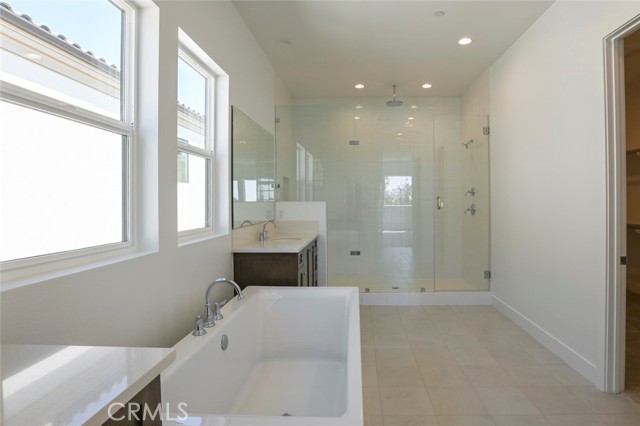 Detail Gallery Image 26 of 65 For 20552 Edgewood Ct, Chatsworth,  CA 91311 - 5 Beds | 5/1 Baths